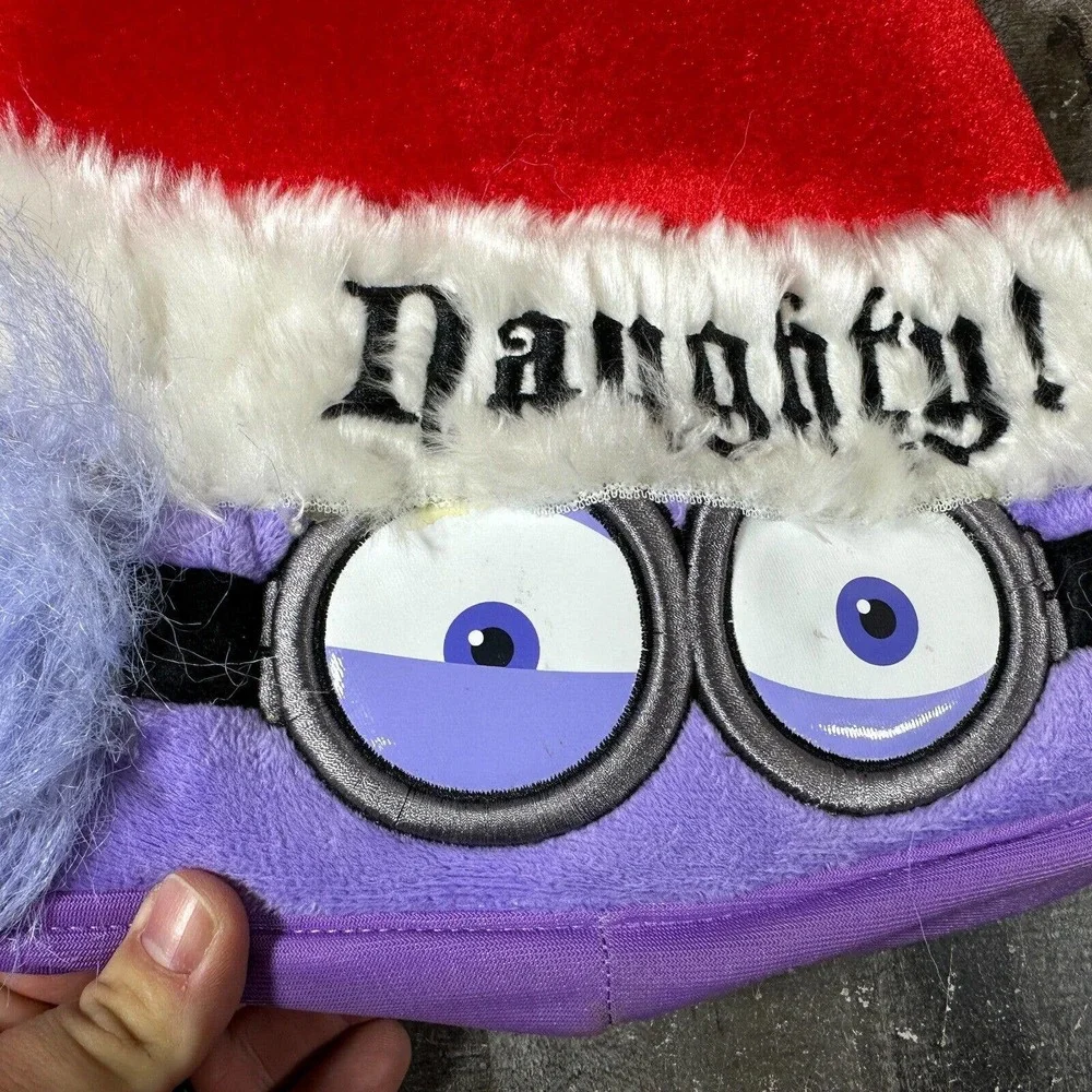 Despicable Me Evil Minion Mayhem Universal Purple Park Santa Hat Christmas‎ 2015